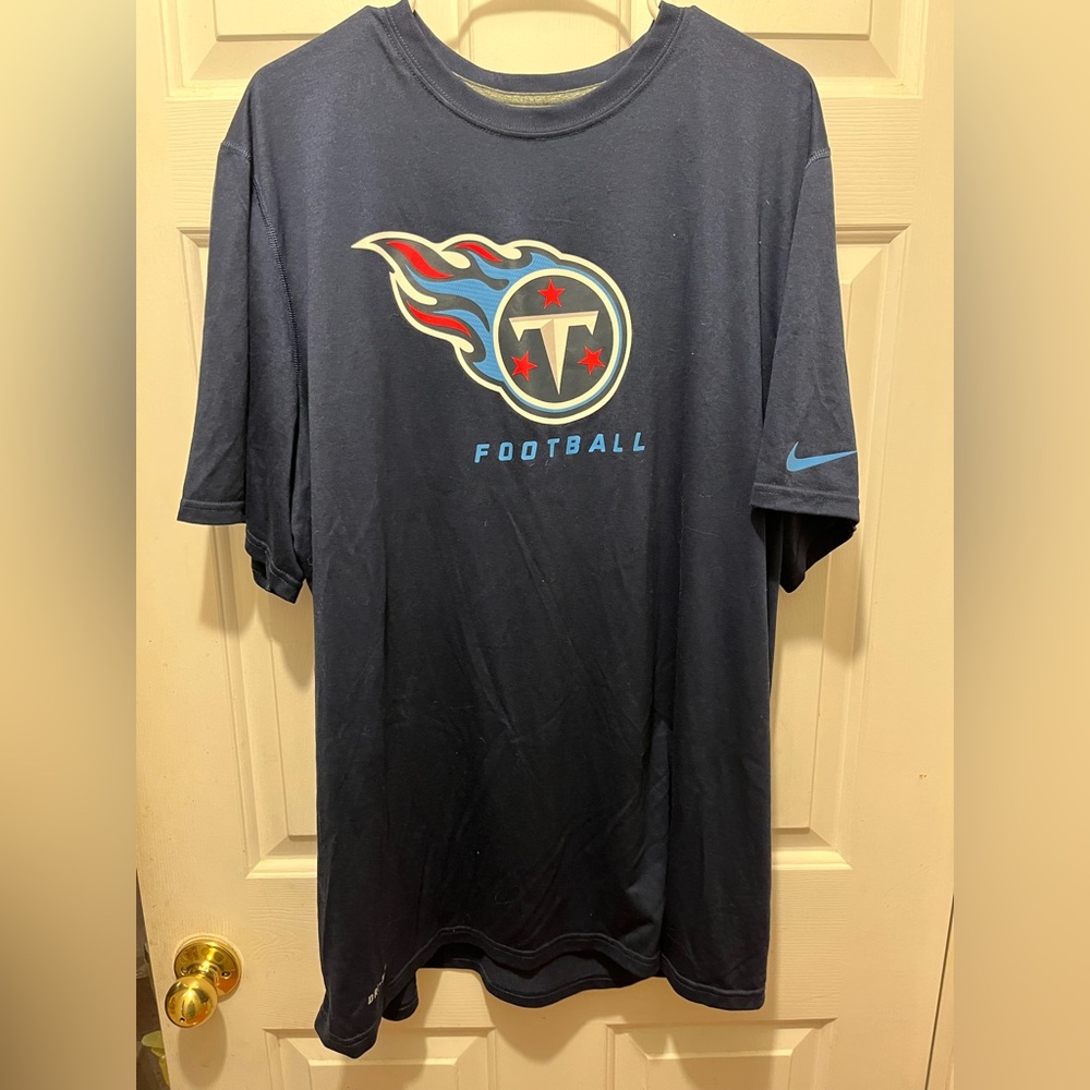 Nike Men's Titans Dri Fit official NFL apparel